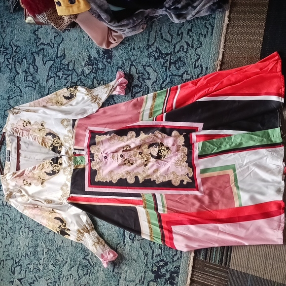 Gorgeous vintage silk like dress - Picture 1 of 6